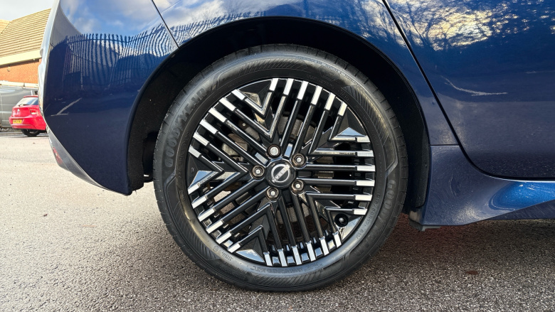 Nissan LEAF 110kW Tekna 39kWh 5dr Auto Electric Hatchback